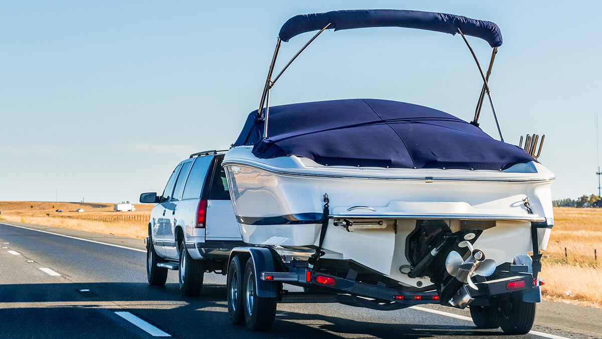 Towing Safety Tips: Ensuring a Smooth Experience in Stressful Situations